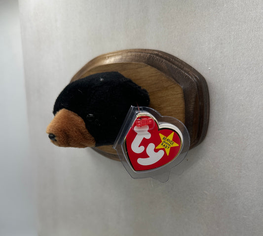 Blackie Trophy Animal