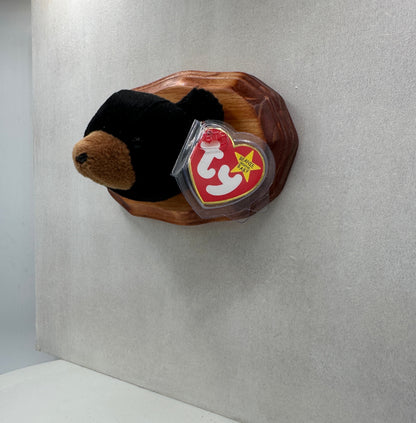 Blackie Trophy Animal