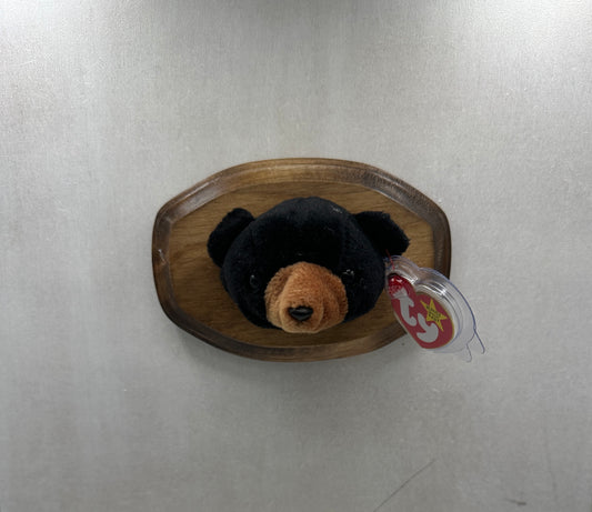 Blackie Trophy Animal