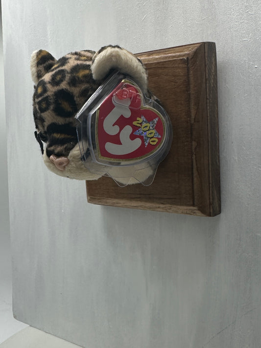 Sneaky Trophy Animal