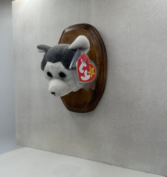 Nanook Trophy Animal