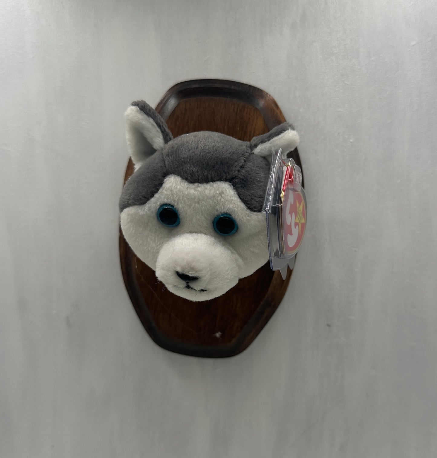 Nanook Trophy Animal
