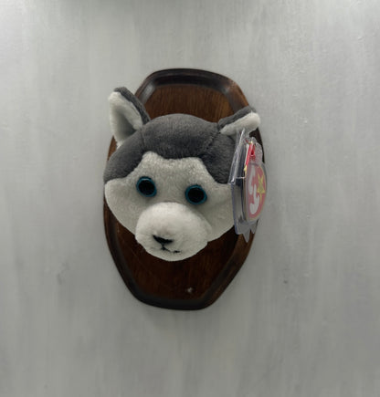 Nanook Trophy Animal